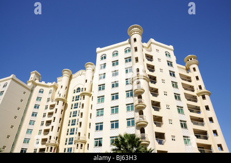 Architektur im orientalischen Stil in Dubai, Vereinigte Arabische Emirate Stockfoto