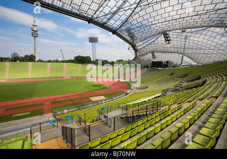 Frei Otto spannte Strukturen für die Olympischen Spiele in München 72. Olympic Stadium und Park. München Stockfoto