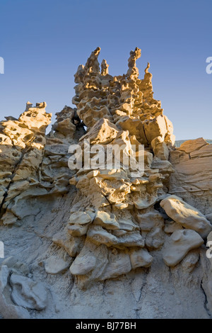 Verdrehte Hoodoo Skulpturen, Fantasy Canyon in der Nähe von Vernal, Utah, USA Stockfoto