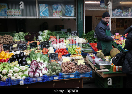 Naschmarkt, Flohmarkt in Wien. Stockfoto