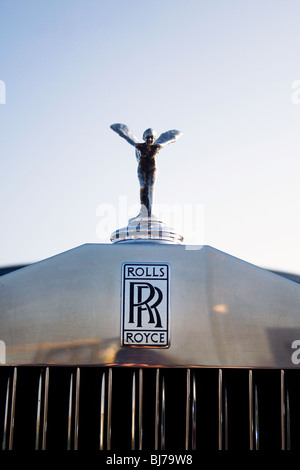 Rolls-Royce Grill und Logo. Stockfoto