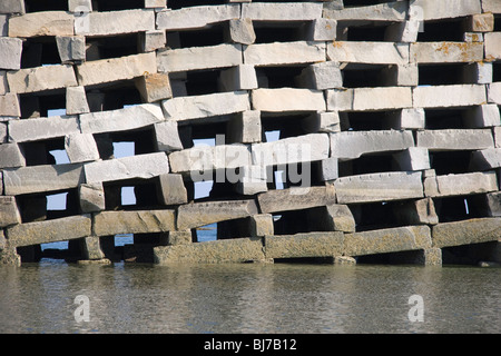 Einzigartige Open-Cribwork Bau der Bailey-Insel-Brücke ermöglicht kostenlos Gezeiten unter Stockfoto