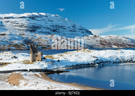 Ardvreck Castle neben Loch Assynt, Assynt, Sutherland, Schottland. Stockfoto