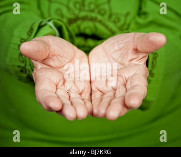 Alte Hasen senior Frau hautnah Stockfoto