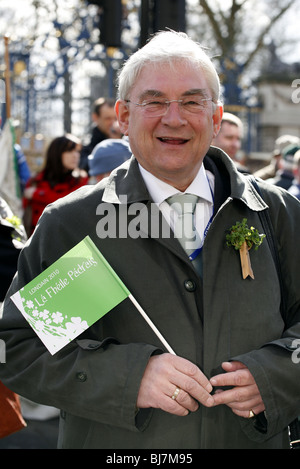 Richard Barnes, stellvertretender Bürgermeister von London an der St. Patricks Day Parade, London 2010 Stockfoto