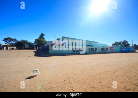 Afrika-blauer Himmel Namibia Rehoboth Street Sonnenlicht Stockfoto