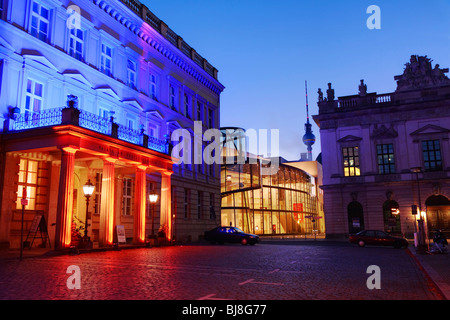 Palais am Festungsgraben und Deutsches Historisches Museum beim Festival of Lights, Berlin, Deutschland Stockfoto