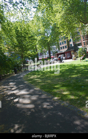 Verschiedene Szenen rund um Red Lion Square, London Stockfoto