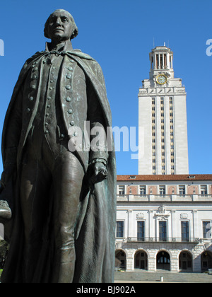 George-Washington-Statue und Main Uhrturm an Universität von Texas in Austin Stockfoto