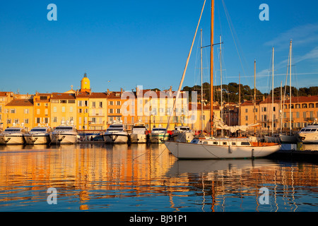 DORF VON SAINT-TROPEZ, CÔTE D ' AZUR Stockfoto