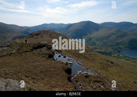 Die Caha Berge von Knockowen, über den Healy Pass an der Grenze der Grafschaften Kerry und Cork, Beara Halbinsel, Irland. Stockfoto