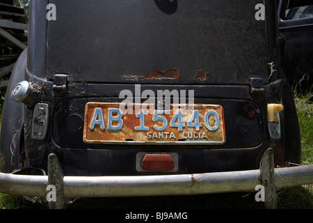 Rückseite des Vintage Ford Prefect historische Oldtimer in einem Feld in Colonia Del Sacramento Uruguay Südamerika Stockfoto