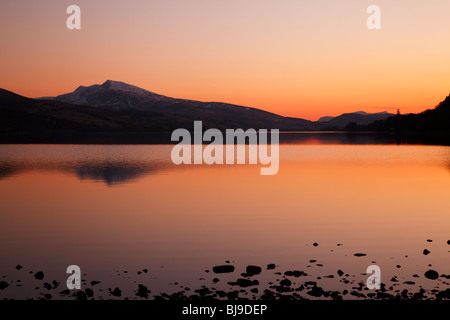 Wunderschöner, ruhiger Sonnenuntergang über Lake Bala, Llyn Tegid, Gwynedd, Wales, Großbritannien Stockfoto