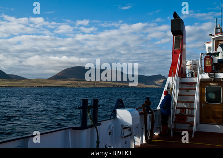 dh Orkney Fähren HOY SOUND ORKNEY Hoy Hügel Ansicht von an Bord Orkney Fähren MV Graemsay Tourist Passagier Stockfoto