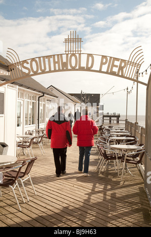 der Eingang zum Pier, Southwold, Suffolk, UK Stockfoto