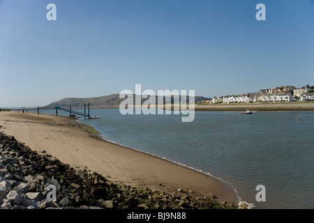 Großes Orme Llandudno und Flusses Conwy vom Strand von Marina Conwy in Nordwales Stockfoto