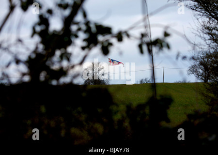 Flag laufbaren Richard III weißen Eber auf Ambion Hügel am Bosworth Schlachtfeld Standort in Leicestershire UK Stockfoto