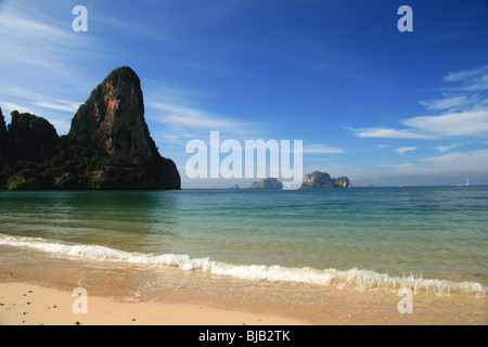 Railay Beach in Krabi Thailand mit Thaiwand wall Stockfoto