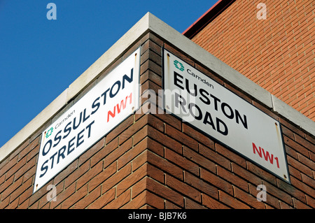 Ecke Euston Road und Ossulston Road Camden London NW1 England Großbritannien UK Stockfoto