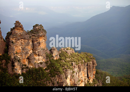 Drei Schwestern rock Formation im Australian Blue Mountains, New South Wales, Australien Stockfoto