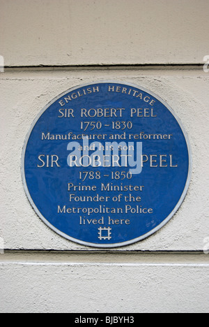 Englisches Erbe blaue Plakette markiert ein Haus von Robert Peel, Premierminister und Gründer von der metropolitan Police und Vater Stockfoto