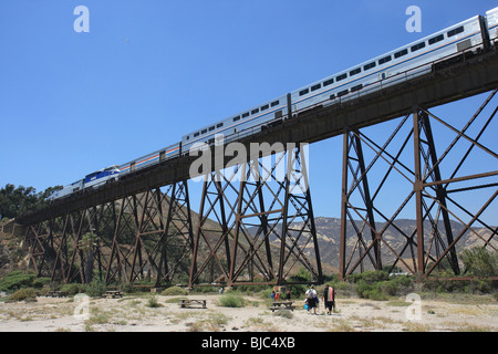 Alte Eisenbahnbrücke in Solvang, USA Stockfoto