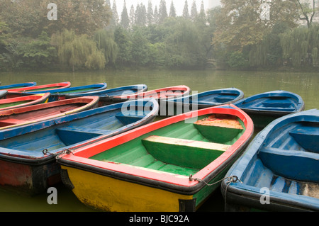 Ruderboote am Remin Peoples Park Chengdu China Stockfoto