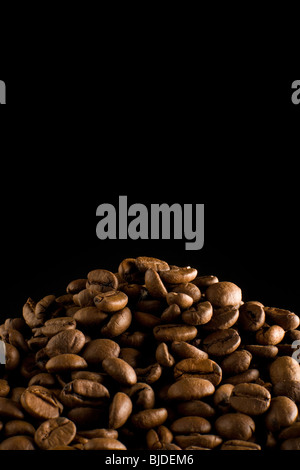 Haufen von Kaffeebohnen Stockfoto