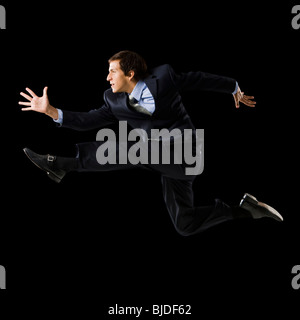 Junger Mann in einem Anzug ausgeführt. Stockfoto