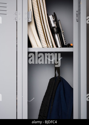 Inhalt des Gymnasium Schließfächer. Stockfoto