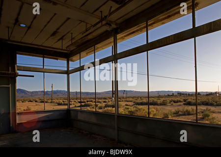 Verlassene Tankstelle, Yermo, California, Vereinigte Staaten von Amerika Stockfoto