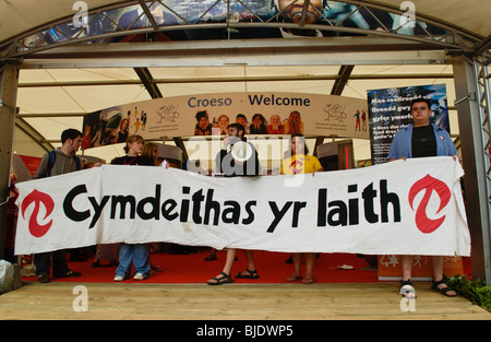 Die walisische Sprache Gesellschaft Protest gegen National Eisteddfod of Wales Newport Gwent South Wales UK Stockfoto