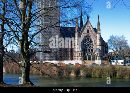 Str. Pauls evangelische Kirche mit Gerüsten, Straßburg, Elsass, Frankreich Stockfoto