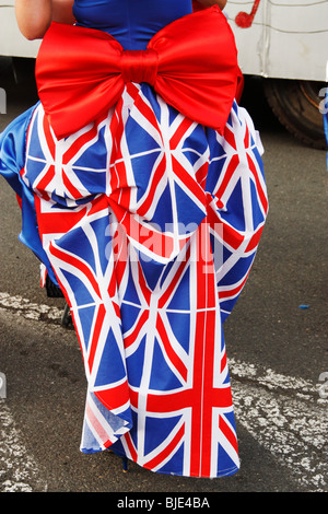 Englisch Frau in Union Jack Kleid Stockfoto