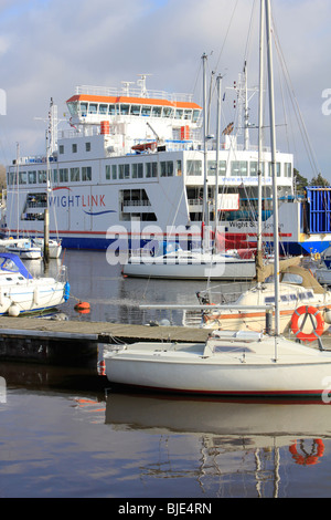 Isle Of Wight Fähre Lymington New Forest Ortszentrum Hampshire England uk gb Stockfoto