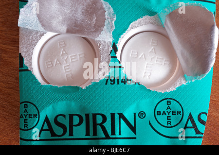 Pack von Aspirin hergestellt von deutschen Pharmaunternehmen Bayer Stockfoto