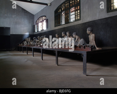 Eine Museumsausstellung im Gefängnis Hoa Lo, auch bekannt als das Hanoi Hilton in Hanoi, Nordvietnam Stockfoto