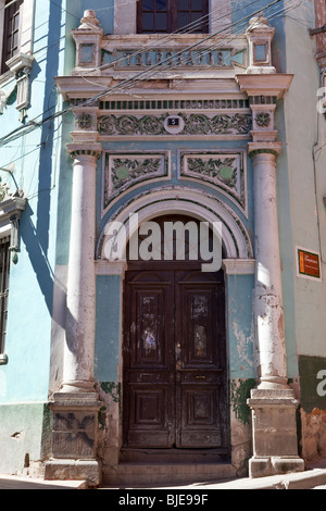 Vorderhaus (spanischer Kolonialarchitektur), Potosi, Altiplano, Anden, Bolivien, Südamerika Stockfoto