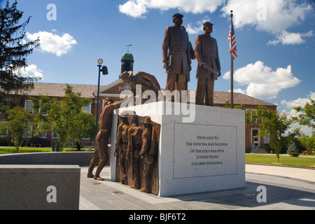 Lincoln University - Soldiers' Memorial Plaza, Ed Dwight - Bildhauer Stockfoto