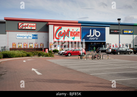 Teppich-richtige JJb Sports Sleepright Aintree Racecourse Einzelhandel und Business Park Orbit Entwicklungen-Buisiness Units Stockfoto