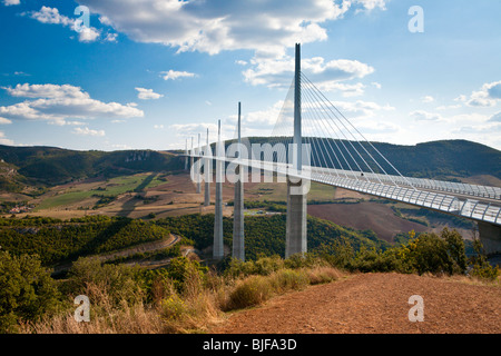 Ansicht des Millau Viaduct, Aveyron, Frankreich. Stockfoto