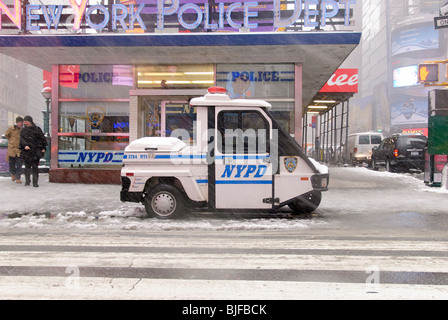 Times Square in New York City Police Department, NYPD, Februar 2010 Stockfoto