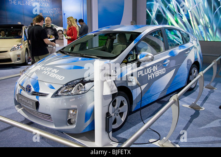Toyota Prius. Alternativen Kraftstoffen betriebene Fahrzeuge auf der 2009 Los Angeles Auto Show, LA Convention Center, California, USA Stockfoto