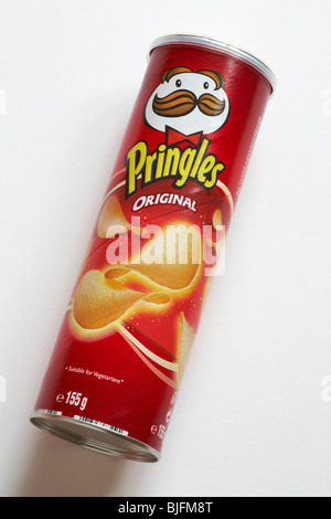 Tube von Pringles Original isoliert auf weißem Hintergrund Stockfoto