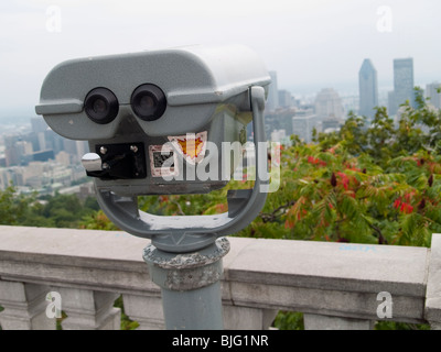Die Aussicht von der Terrasse am Parc Mont Royal, suchen unsere über die Skyline der Stadt von Montreal, Quebec, Kanada Stockfoto