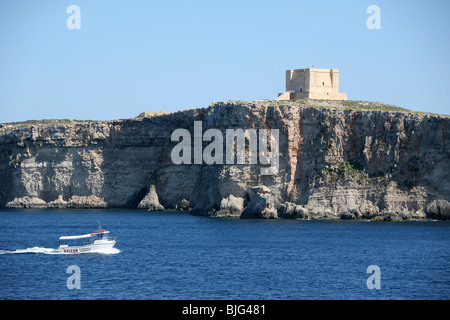 Der Kanal zwischen der Insel Gozo, auf den maltesischen Archipels im Mittelmeerraum und in Malta Stockfoto