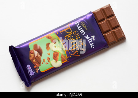 Geöffnet Cadbury Dairy Milk Bar von viel Schokolade - Toffee Appleisolated auf weißem Hintergrund Stockfoto