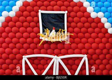 Anzeige des Ballons gemacht auszusehen wie ein Huhn in einer Scheune an der 2009 Kentucky State Fair in Louisville, Kentucky Stockfoto