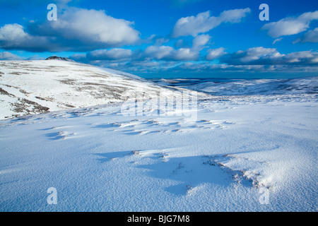 England, Northumberland, Northumberland National Park. Schnee auf den Cheviot Hills in der Nähe von Kamm fiel und das Breamish-Tal. Stockfoto