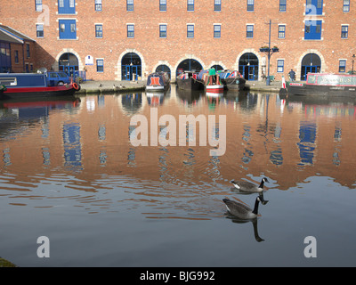 Canal Szene, Portland Basin, Ashton-under-Lyne, Tameside, Großbritannien Stockfoto